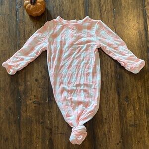 🩷 Angel Dear Soft Pink Striped Knotted gown 🩷